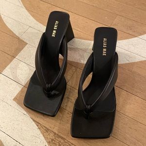 Block heel sandals! Never been worn